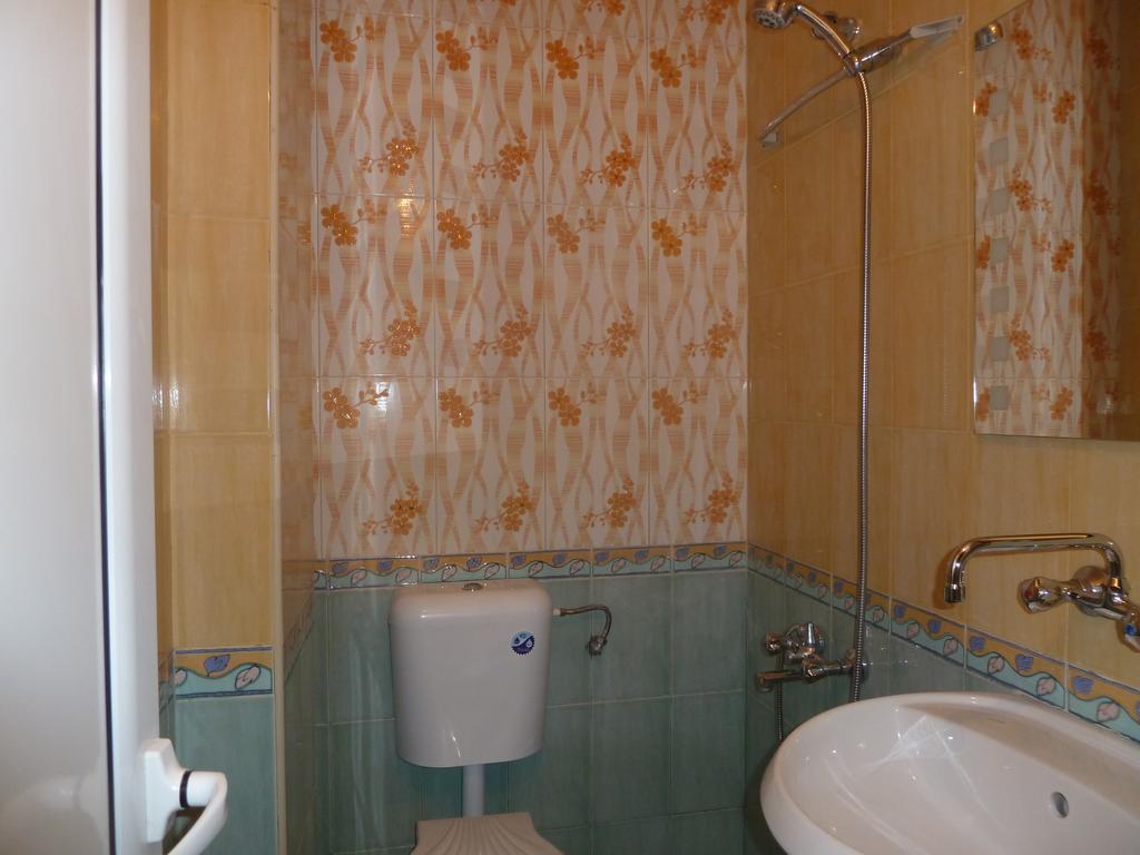 Tarnovski Dom Guest Rooms Veliko Tărnovo Rum bild