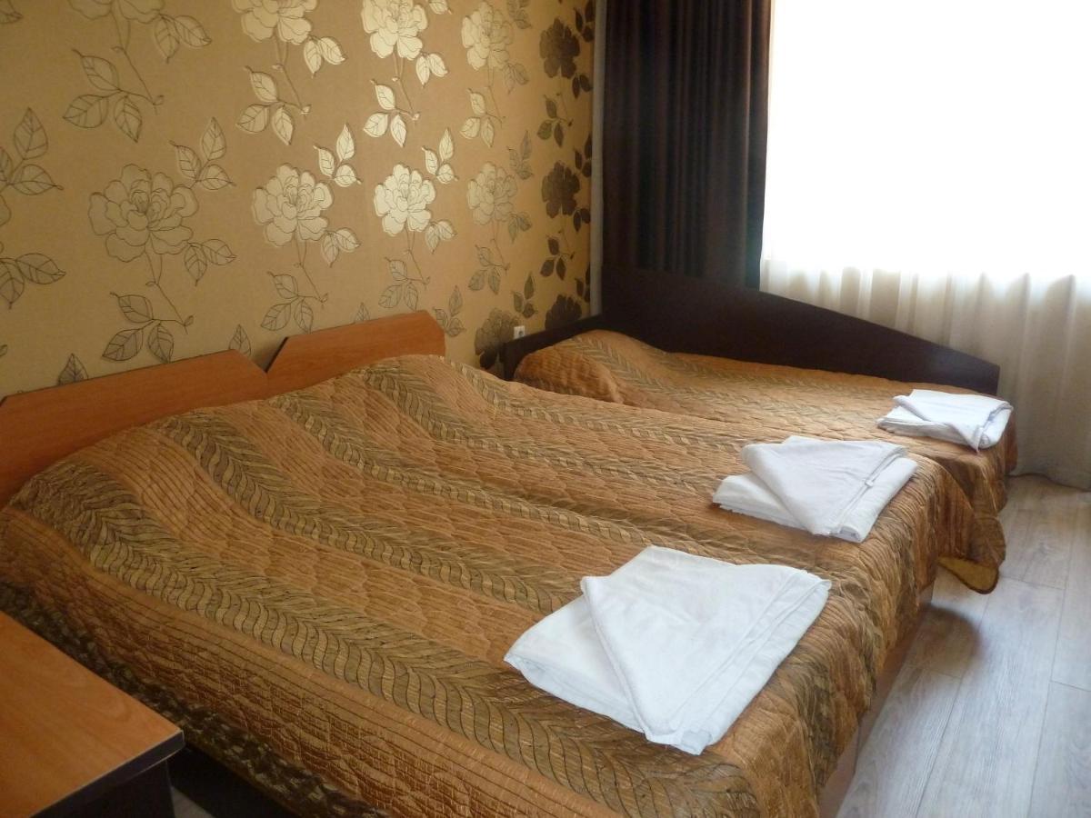 Tarnovski Dom Guest Rooms Veliko Tărnovo Exteriör bild