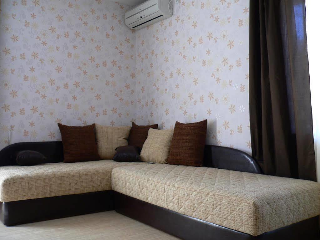 Tarnovski Dom Guest Rooms Veliko Tărnovo Exteriör bild