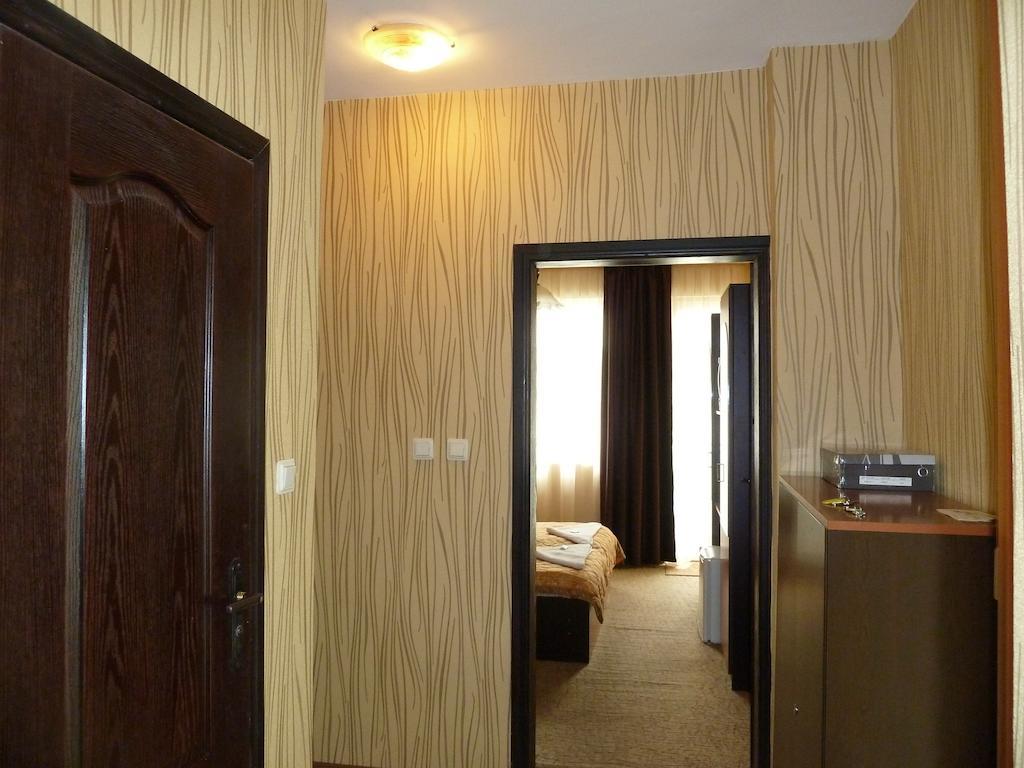Tarnovski Dom Guest Rooms Veliko Tărnovo Exteriör bild