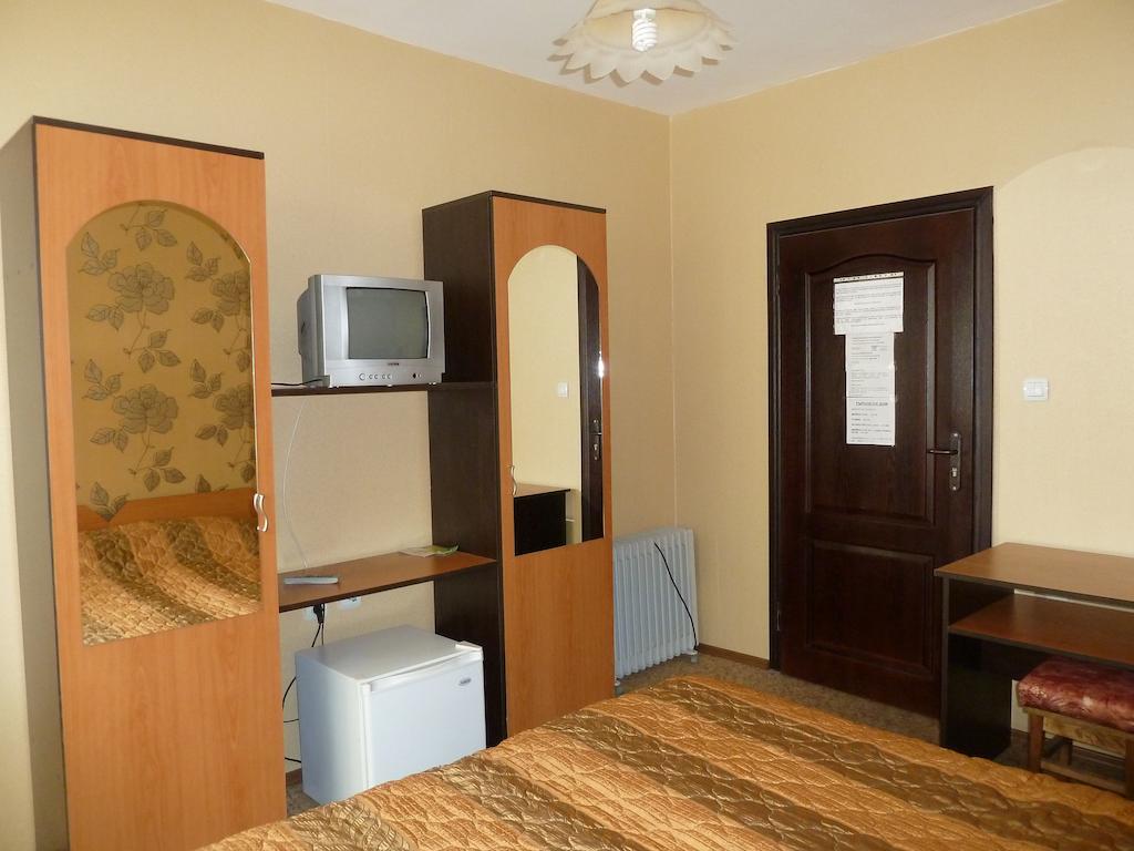 Tarnovski Dom Guest Rooms Veliko Tărnovo Exteriör bild