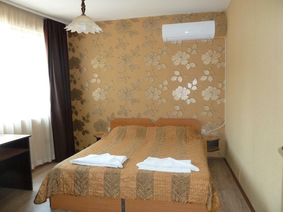Tarnovski Dom Guest Rooms Veliko Tărnovo Exteriör bild