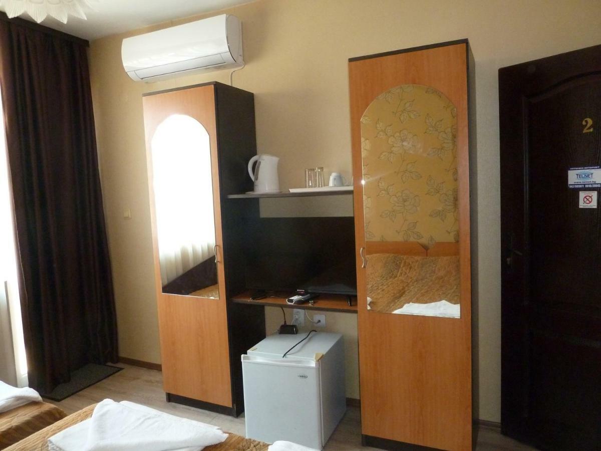 Tarnovski Dom Guest Rooms Veliko Tărnovo Exteriör bild
